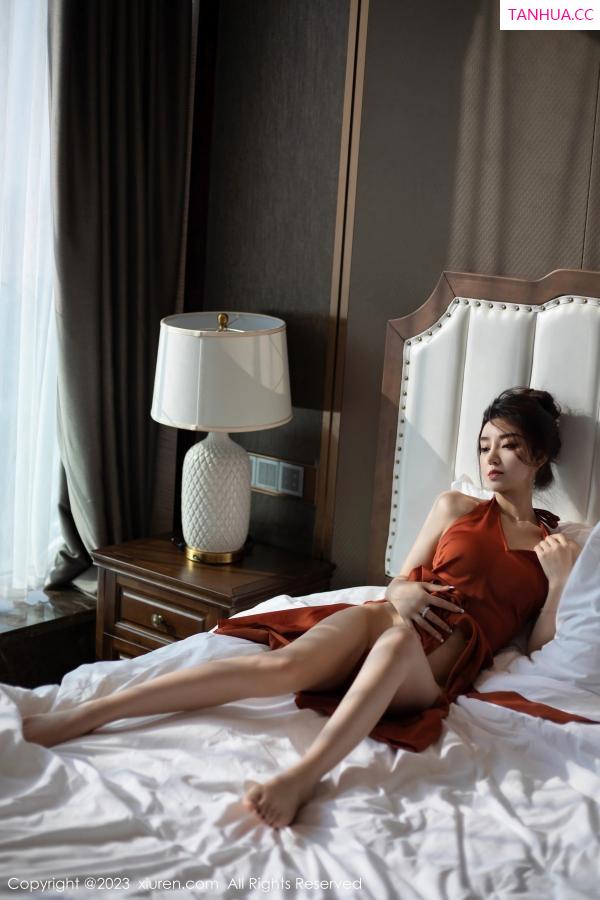   [XiuRen]高清写真图 2023.06.06 No.6861 苏曼兮 新人美腿第10张图片